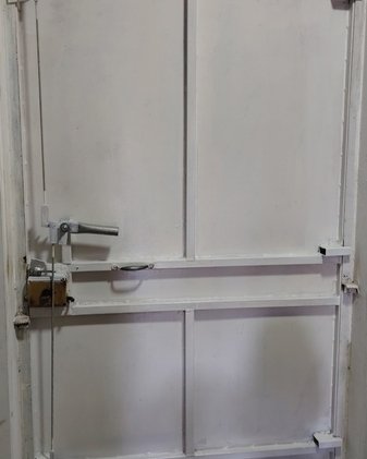 proteccion puertas